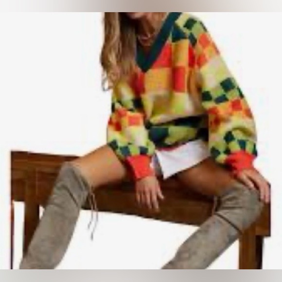 DAVI & DANI Sweaters - DAVI & DANI V-Neck Colorful Checkered Sweater